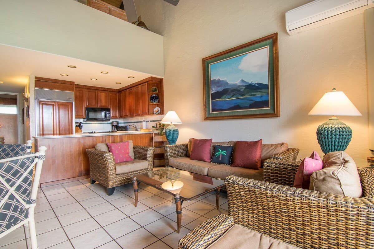 Condo in Lahaina · ★4.52 · 3 bedrooms · 4 beds · 3 private baths - Photo 5