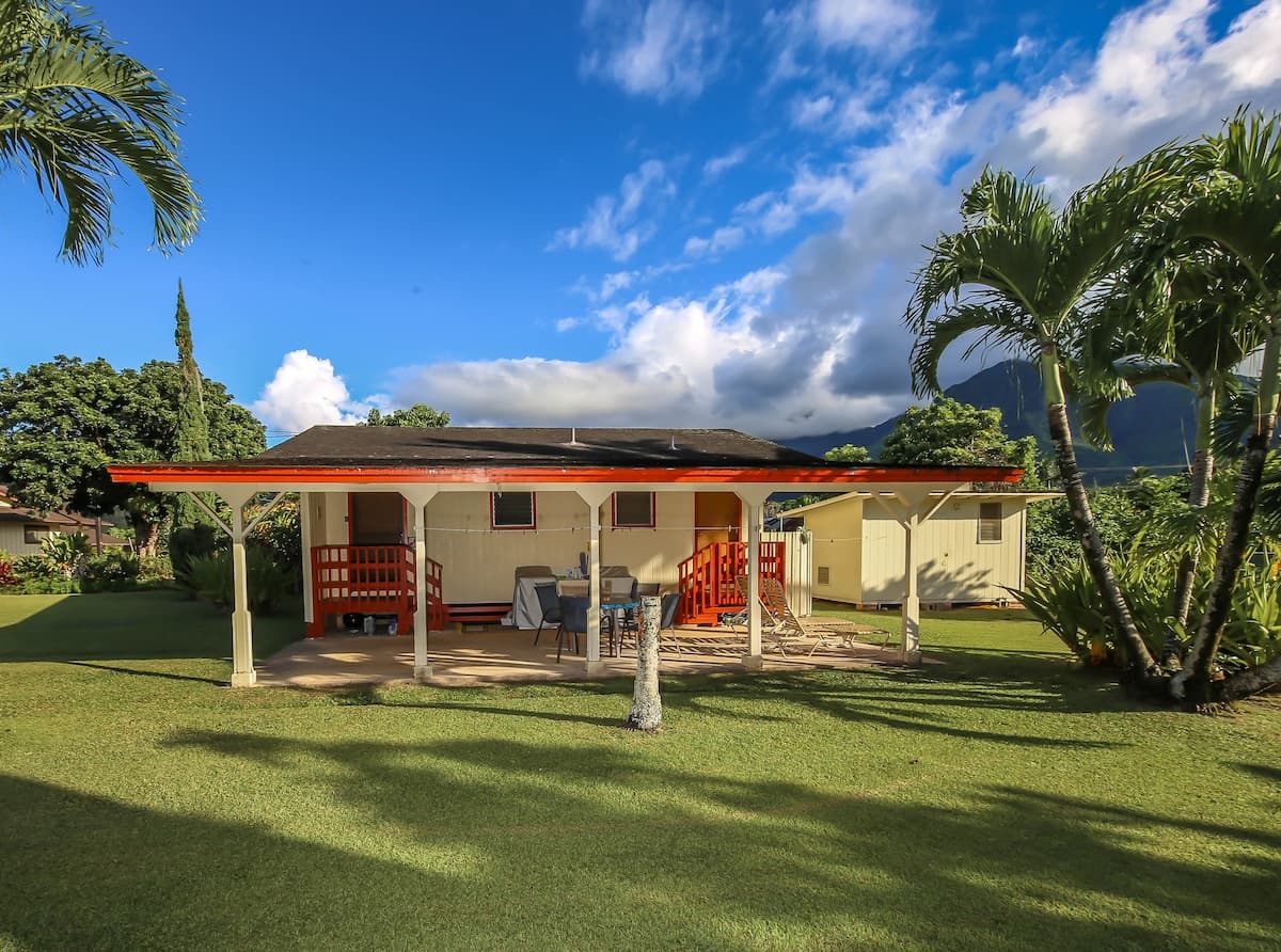 Home in Hanalei · ★4.95 · 1 bedroom · 2 beds · 1 bath - Photo 1