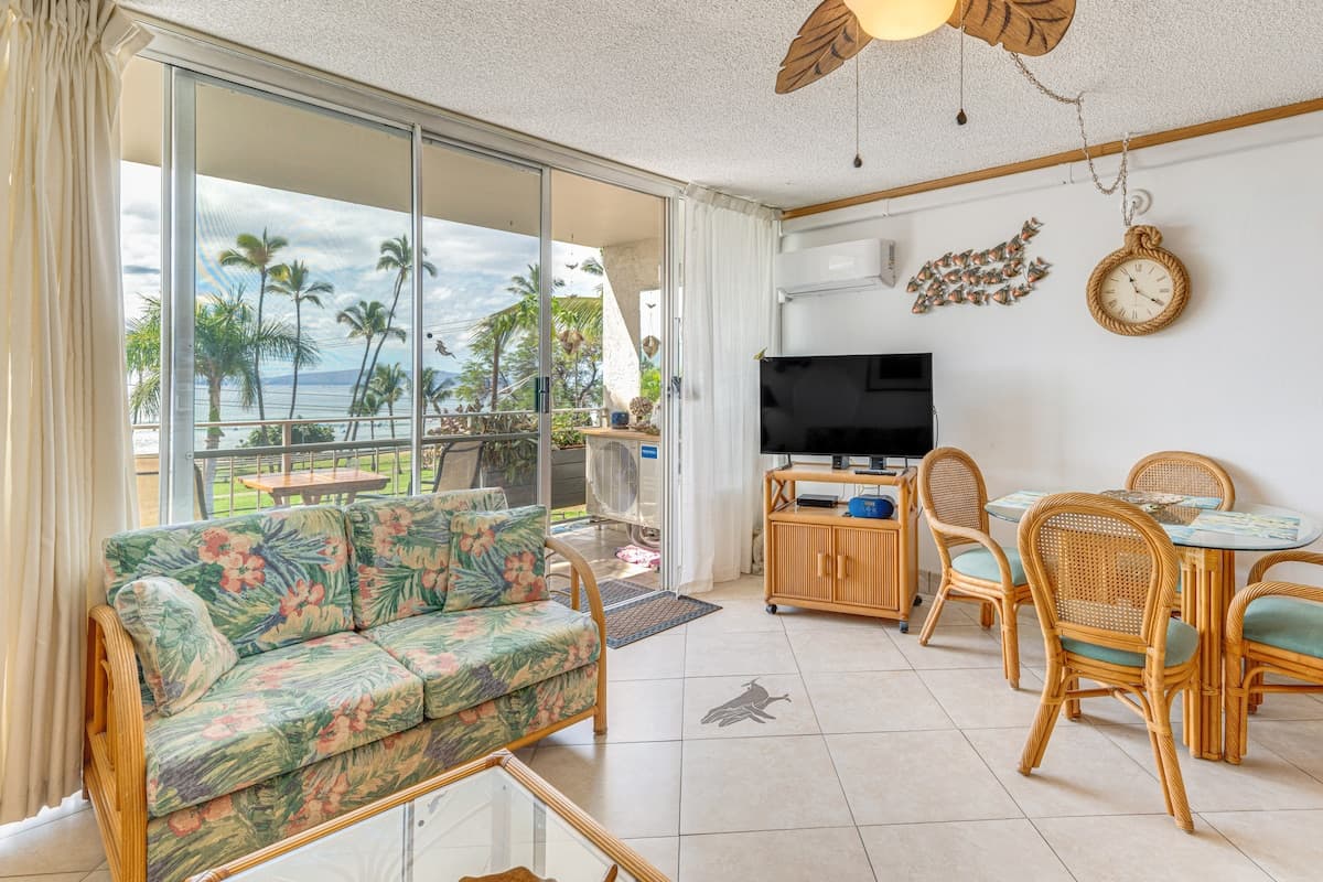 Condo in Kihei · ★4.81 · 1 bedroom · 2 beds · 1 shared bath - Photo 5