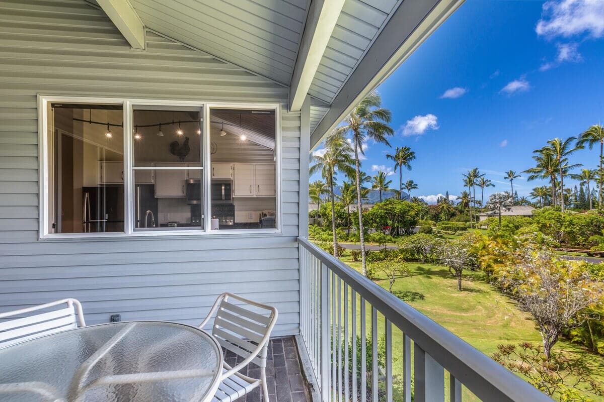 Condo in Princeville · ★4.8 · 2 bedrooms · 3 beds · 2 shared baths - Photo 5