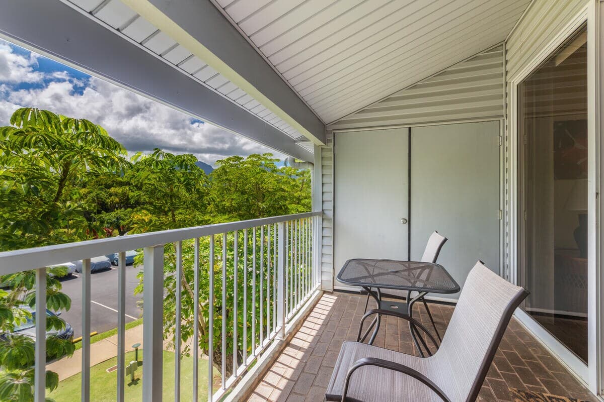 Condo in Princeville · ★4.8 · 2 bedrooms · 3 beds · 2 shared baths - Photo 4