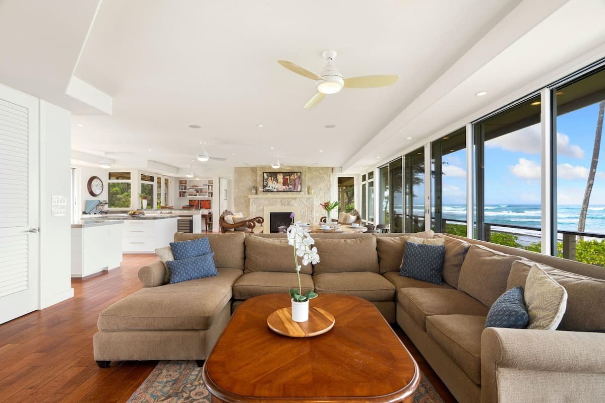 Home in Wainiha · ★4.88 · 4 bedrooms · 5 beds · 4 baths - Photo 2
