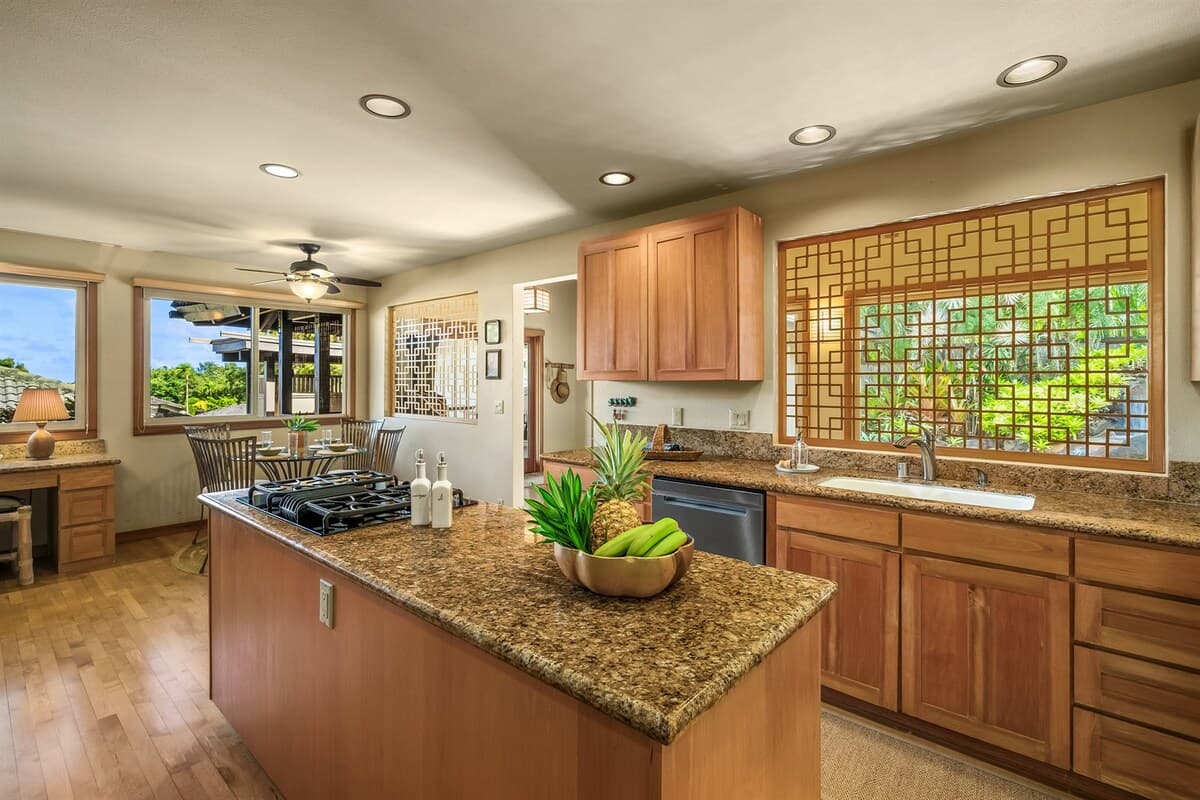Home in Princeville · ★4.9 · 3 bedrooms · 3 beds · 3 baths - Photo 4
