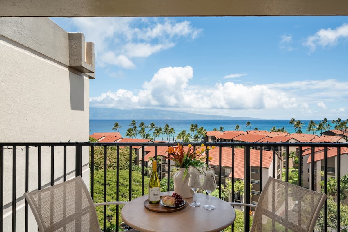 Condo in Lahaina · ★4.81 · 1 bedroom · 1 bed · 1 bath - Photo 1