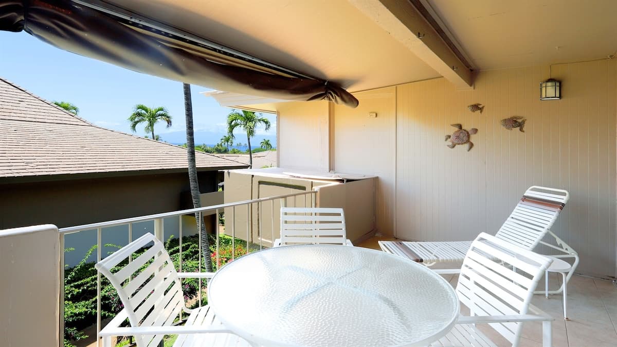 Condo in Kaanapali · ★4.81 · 2 bedrooms · 4 beds · 2 baths - Photo 4