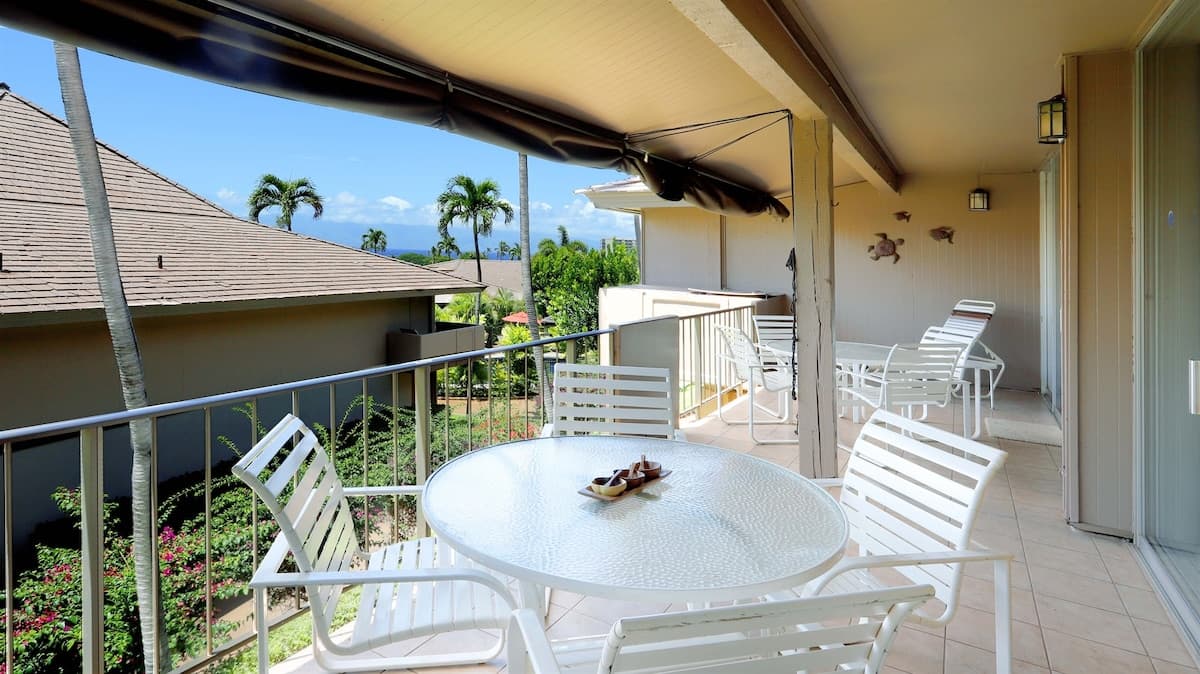 Condo in Kaanapali · ★4.81 · 2 bedrooms · 4 beds · 2 baths - Photo 1