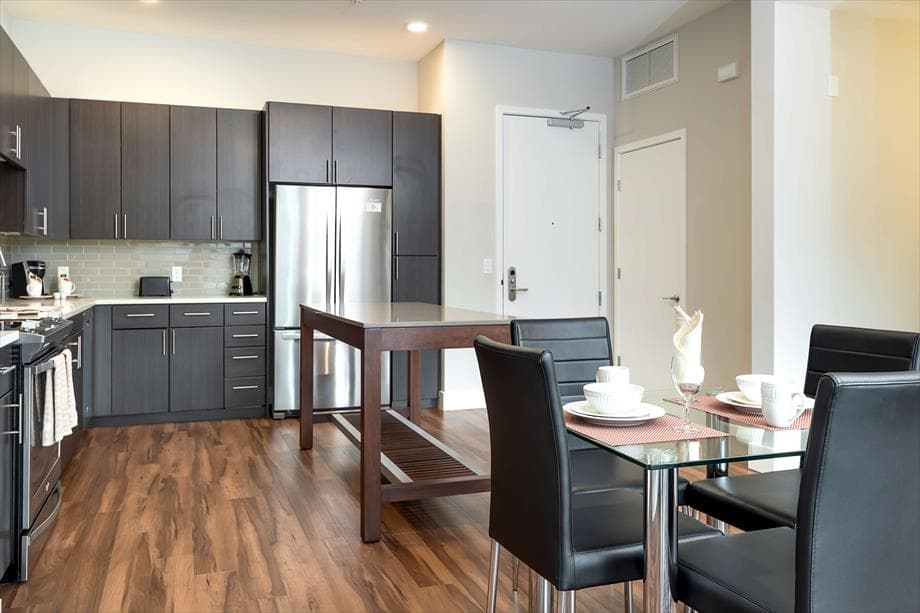 Sunny & spacious 2BR in downtown Mountain View - Photo 3