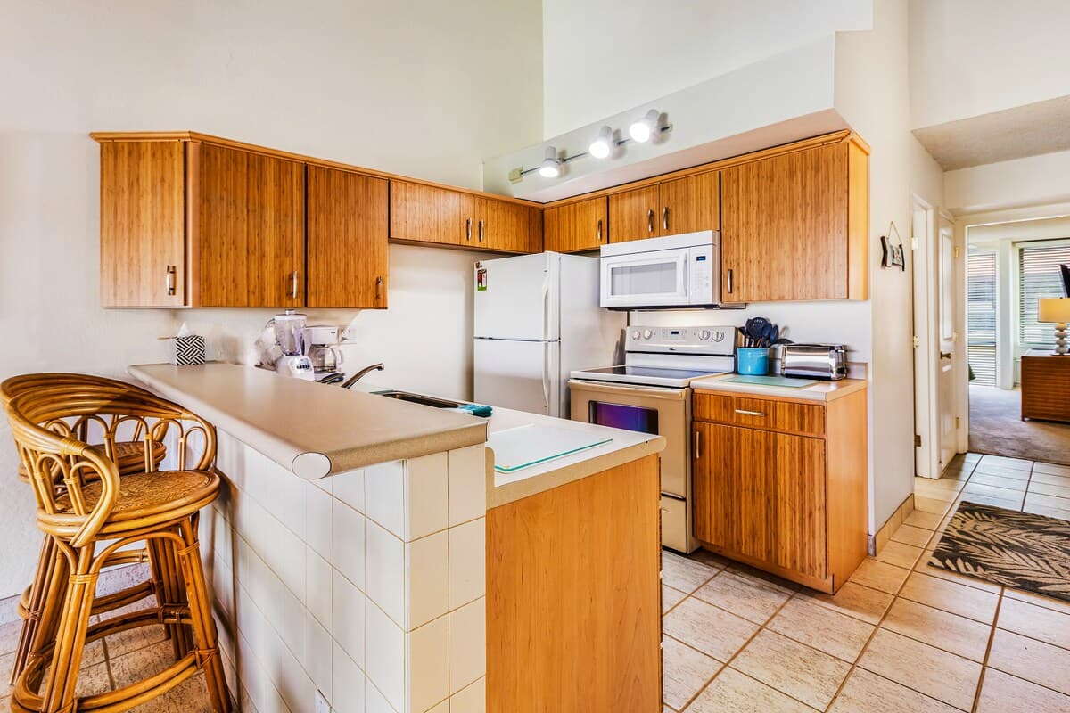 Condo in Kihei · ★4.79 · 2 bedrooms · 3 beds · 2 baths - Photo 5