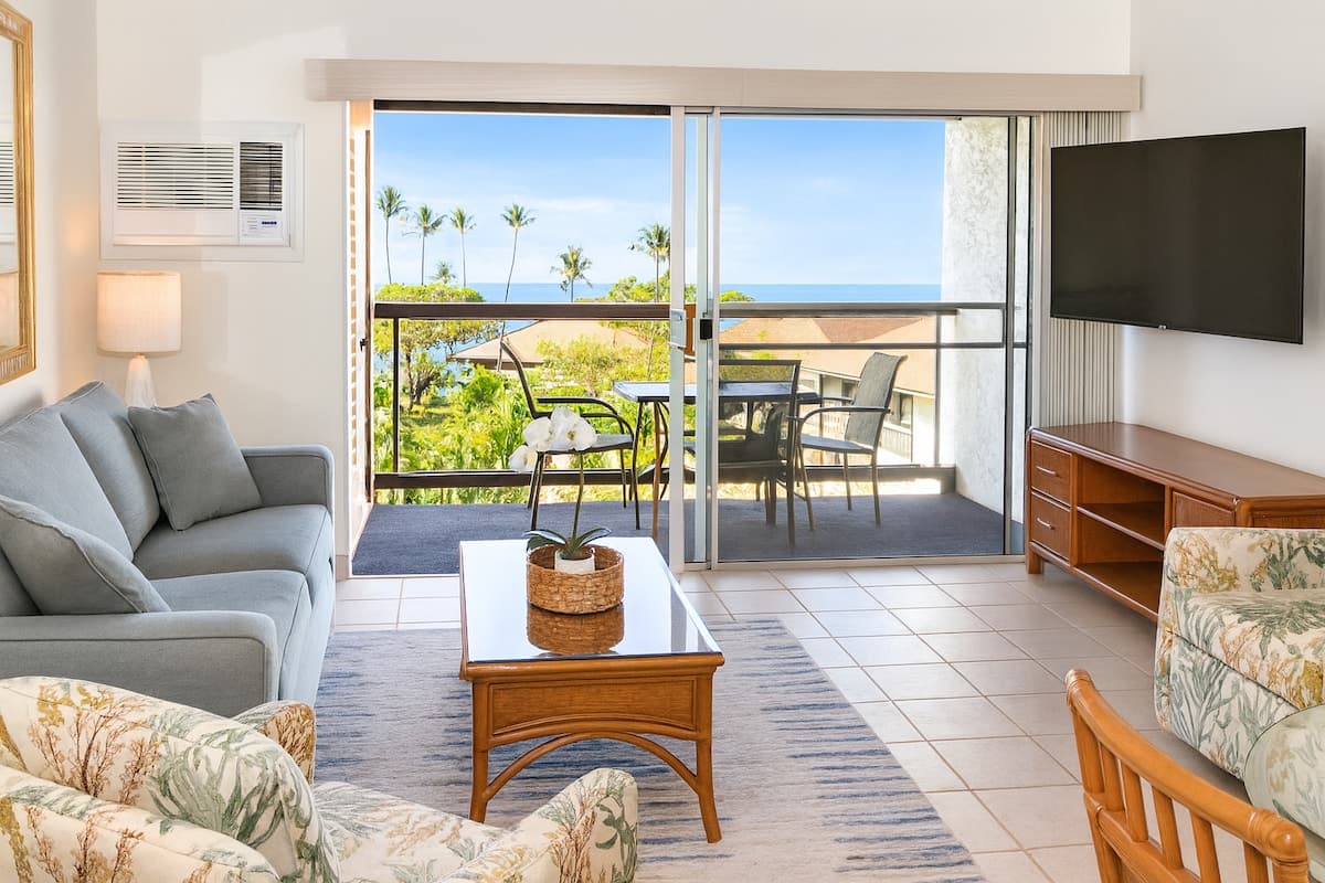 Condo in Kihei · ★4.79 · 2 bedrooms · 3 beds · 2 baths - Photo 1