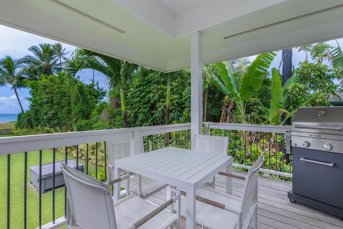 Home in Hanalei · ★4.64 · 2 bedrooms · 2 beds · 2 baths - Photo 4