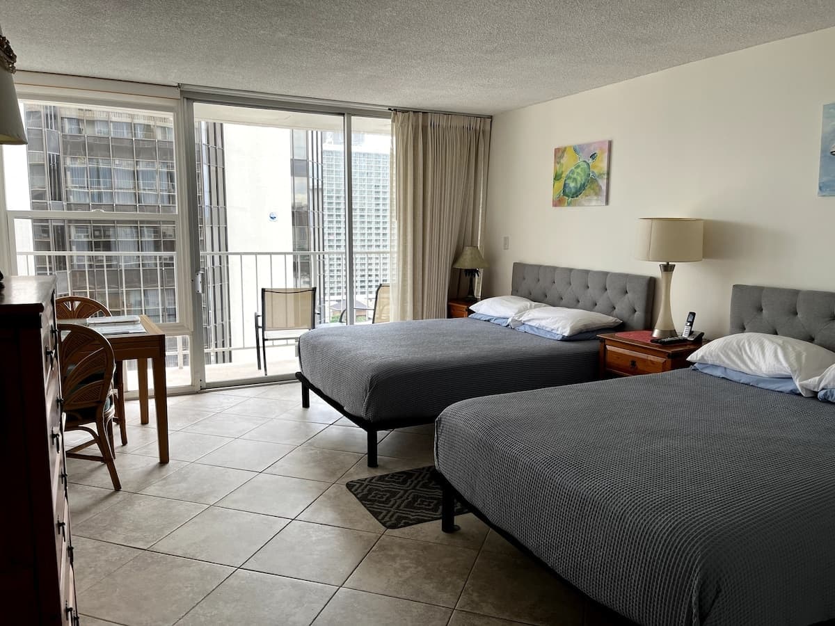 Central Waikiki Studio w/ Balcony, 5-Min to Beach - Photo 1