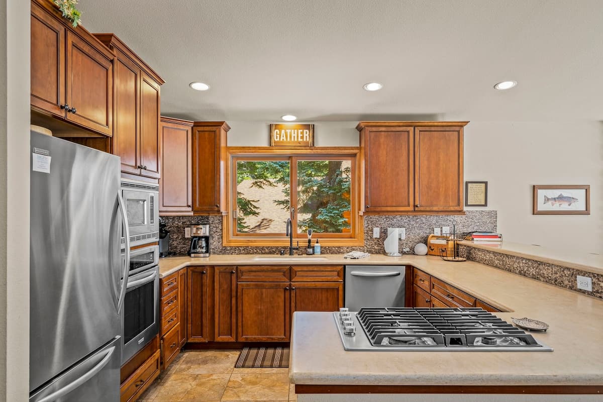 Home in Incline Village · ★4.96 · 4 bedrooms · 7 beds · 3.5 private baths - Photo 5