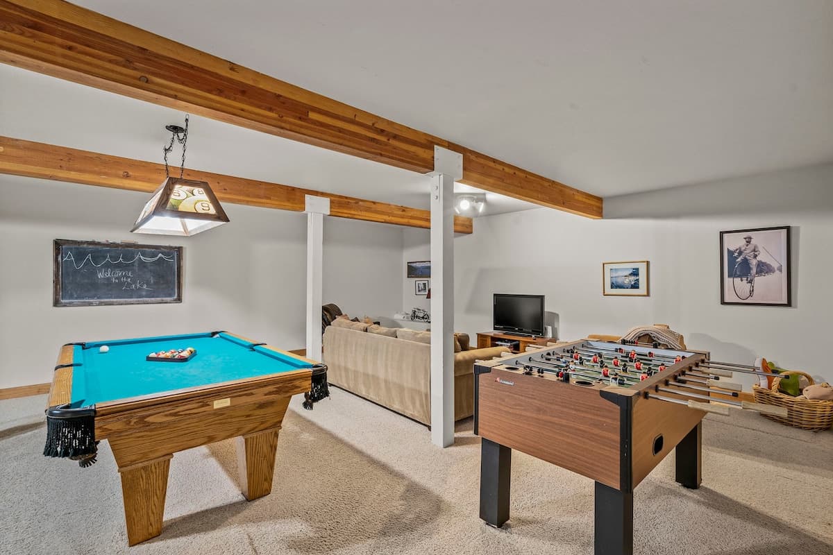 Home in Incline Village · ★4.96 · 4 bedrooms · 7 beds · 3.5 private baths - Photo 4
