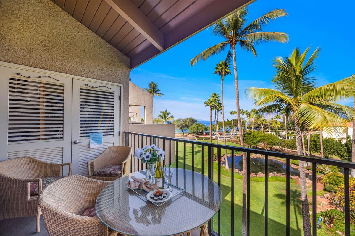 Condo in Kihei · ★4.56 · 2 bedrooms · 5 beds · 2 private baths - Photo 2