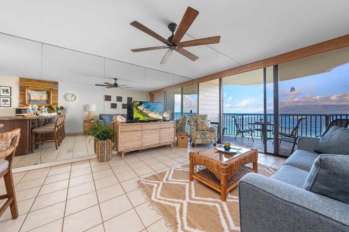 Condo in Lahaina · ★4.45 · 1 bedroom · 2 beds · 1 bath - Photo 5