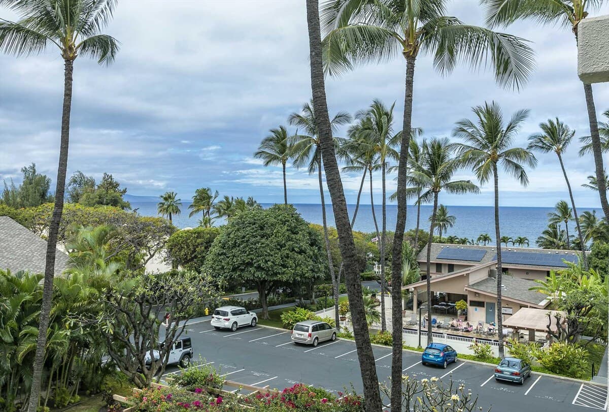 Condo in Kihei · ★4.92 · 1 bedroom · 1 bed · 1 private bath - Photo 3