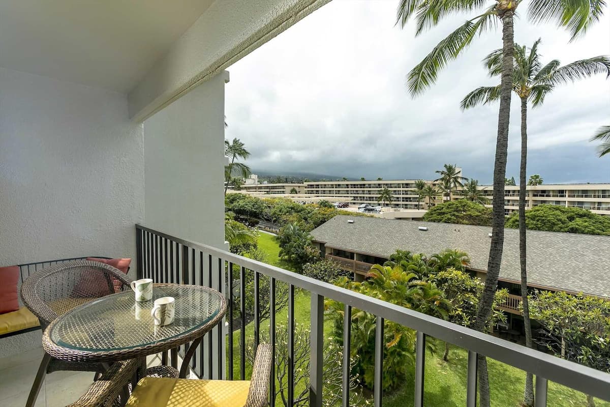 Condo in Kihei · ★4.89 · 1 bedroom · 1 bed · 1 private bath - Photo 5