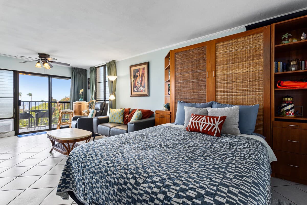 Condo in Kihei · ★4.33 · Studio · 1 bed · 1 bath - Photo 1
