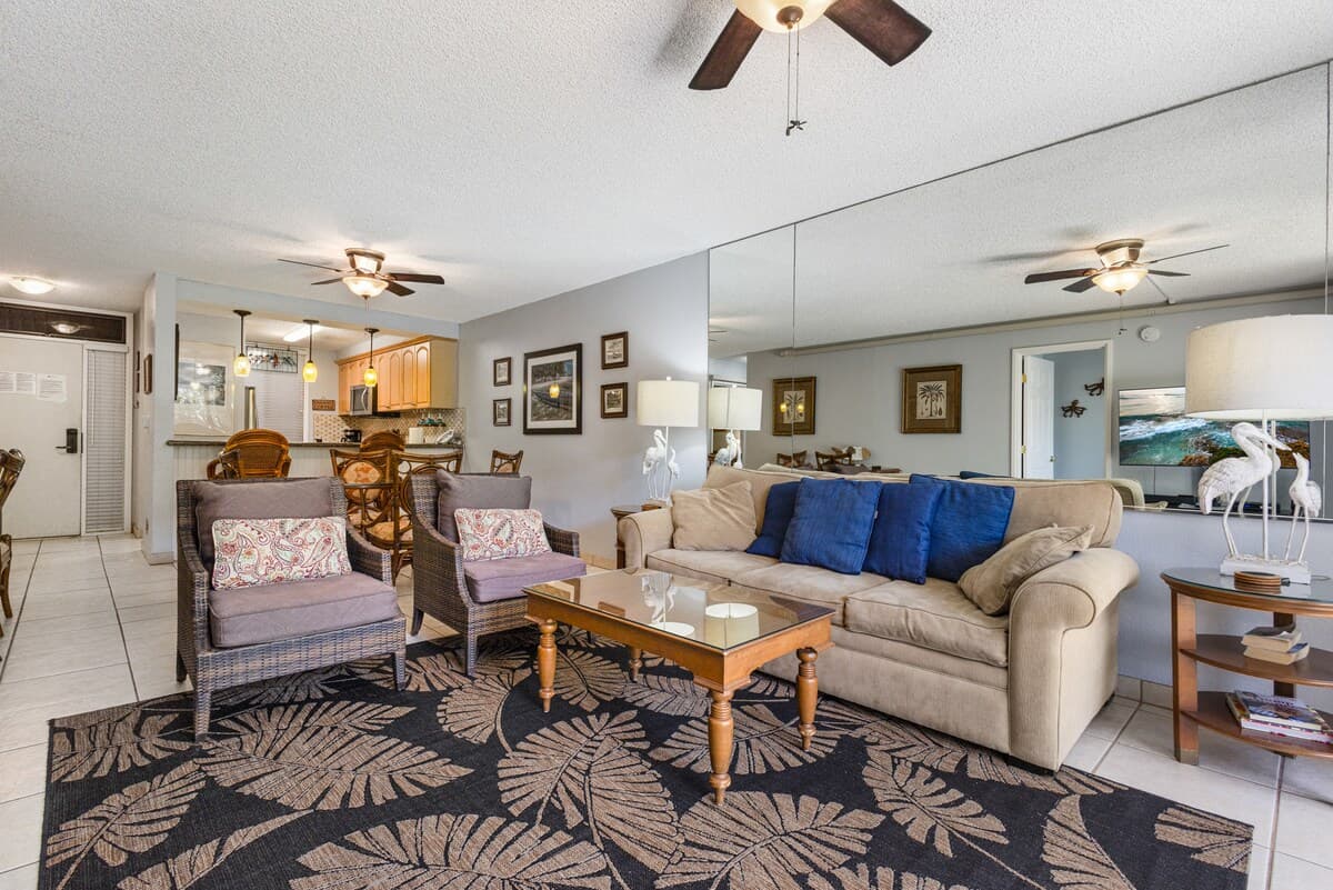 Condo in Kihei · ★4.73 · 2 bedrooms · 4 beds · 2 shared baths - Photo 4