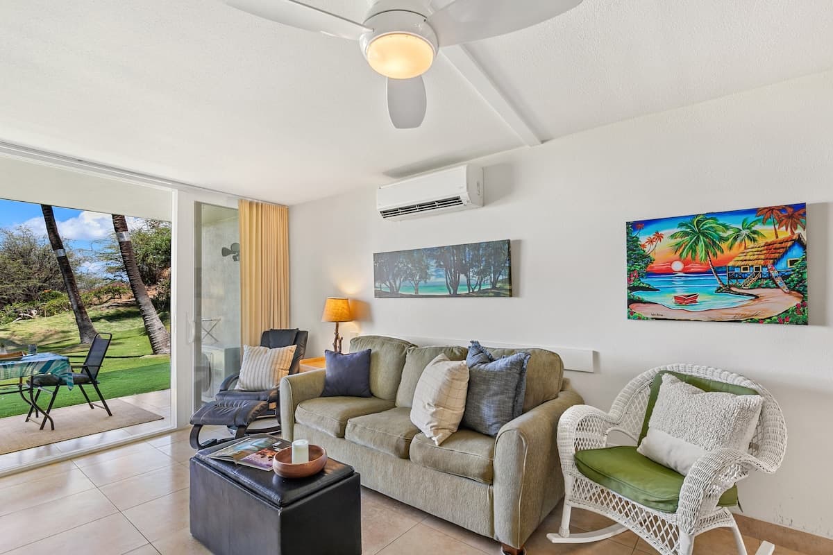 Condo in Kihei · ★4.63 · 2 bedrooms · 2 beds · 1 bath - Photo 3