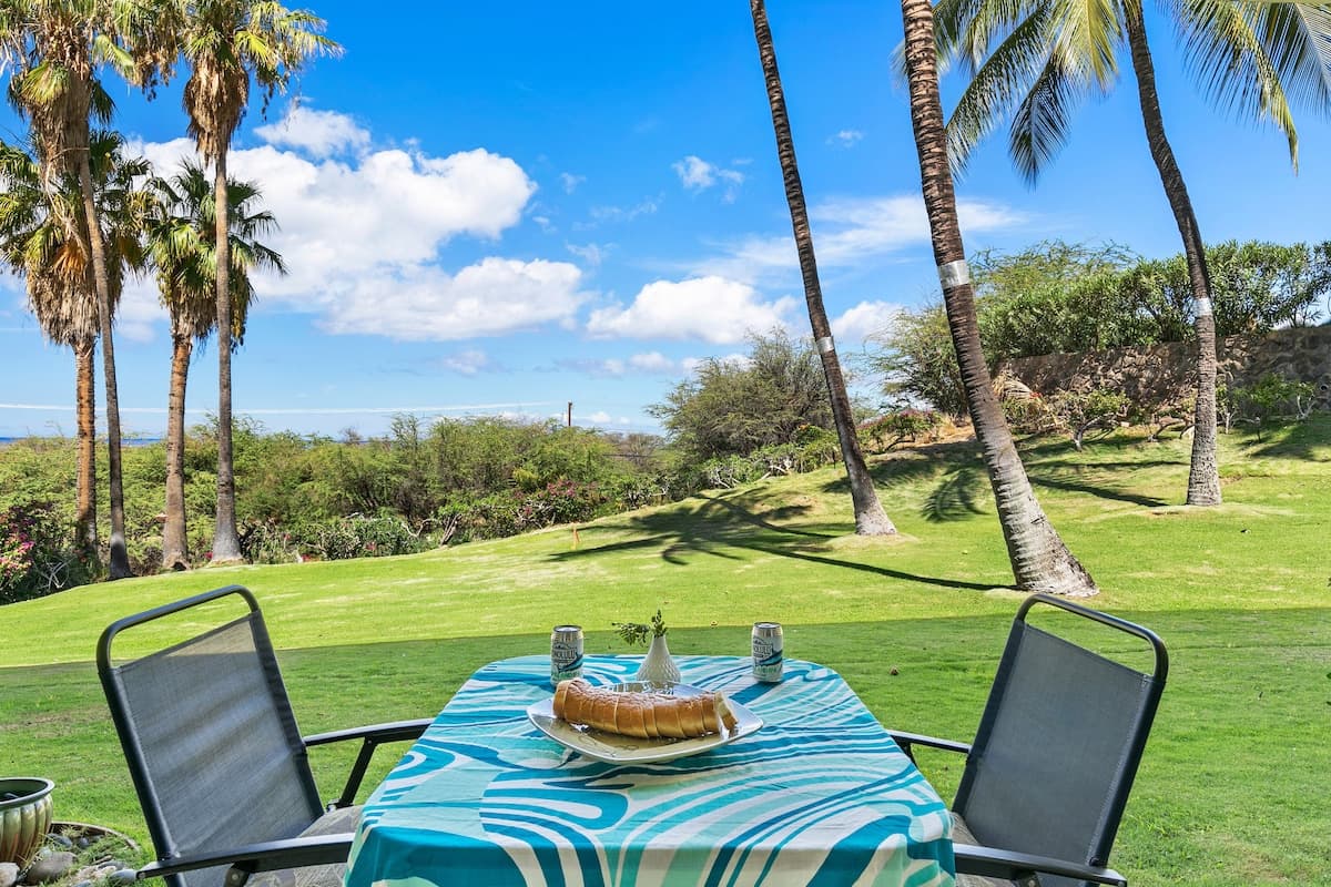 Condo in Kihei · ★4.63 · 2 bedrooms · 2 beds · 1 bath - Photo 1