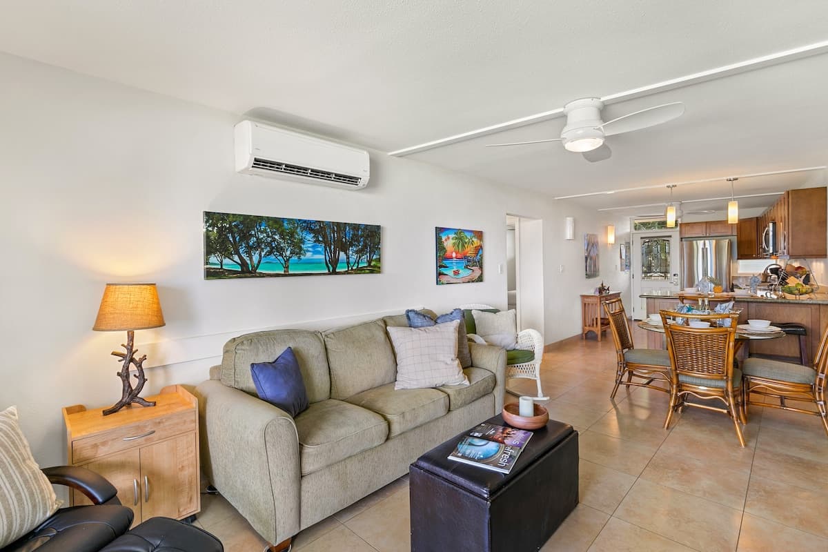 Condo in Kihei · ★4.63 · 2 bedrooms · 2 beds · 1 bath - Photo 5