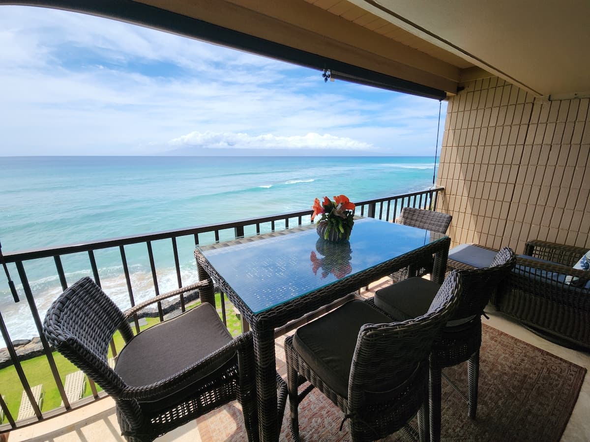 Condo in Lahaina · ★4.86 · 1 bedroom · 1 bed · 1 bath - Photo 5