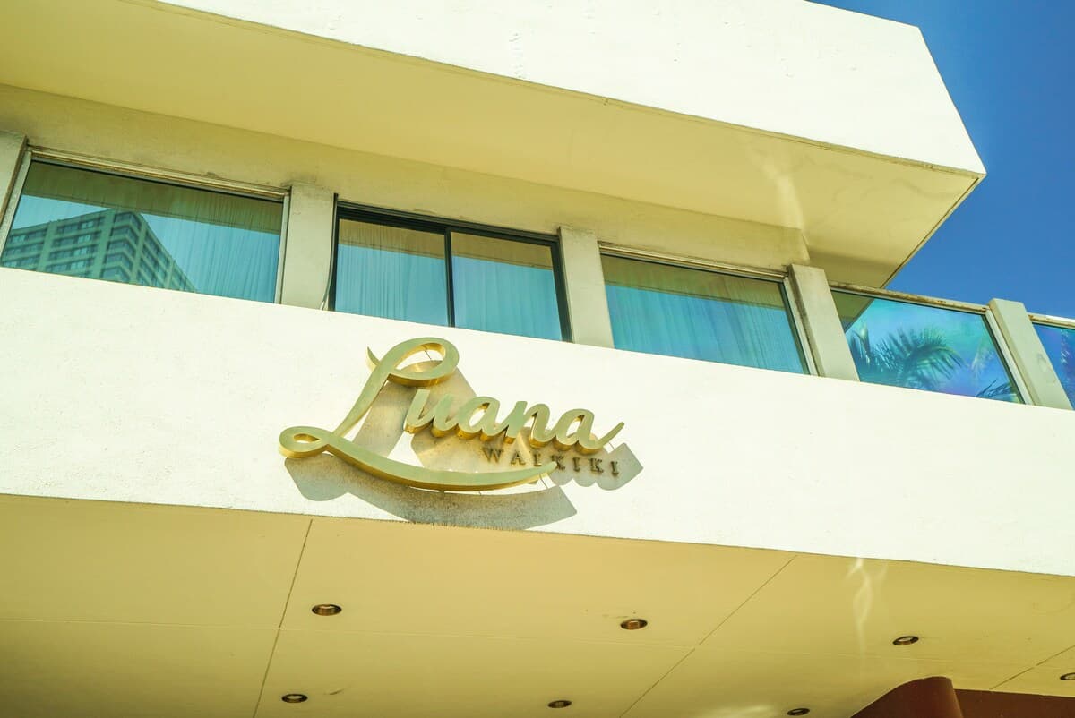 Condo in Honolulu · ★4.69 · 2 bedrooms · 3 beds · 2 shared baths - Photo 4