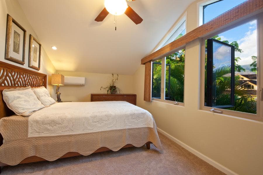 Townhouse in Lahaina · ★4.75 · 3 bedrooms · 3 beds · 2.5 baths - Photo 3