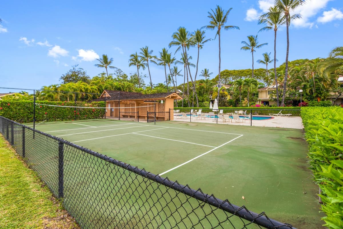 Townhouse in Lahaina · ★4.89 · 3 bedrooms · 5 beds · 3 private baths - Photo 4