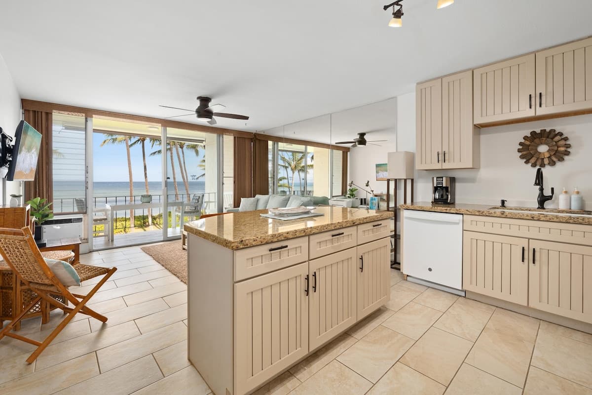 Condo in Kihei · ★4.92 · 1 bedroom · 1 bed · 1 private bath - Photo 3