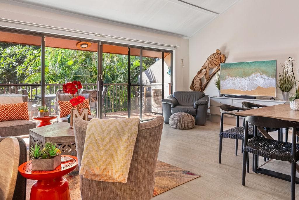 Condo in Kihei · ★4.95 · 2 bedrooms · 2 beds · 2 private baths - Photo 3