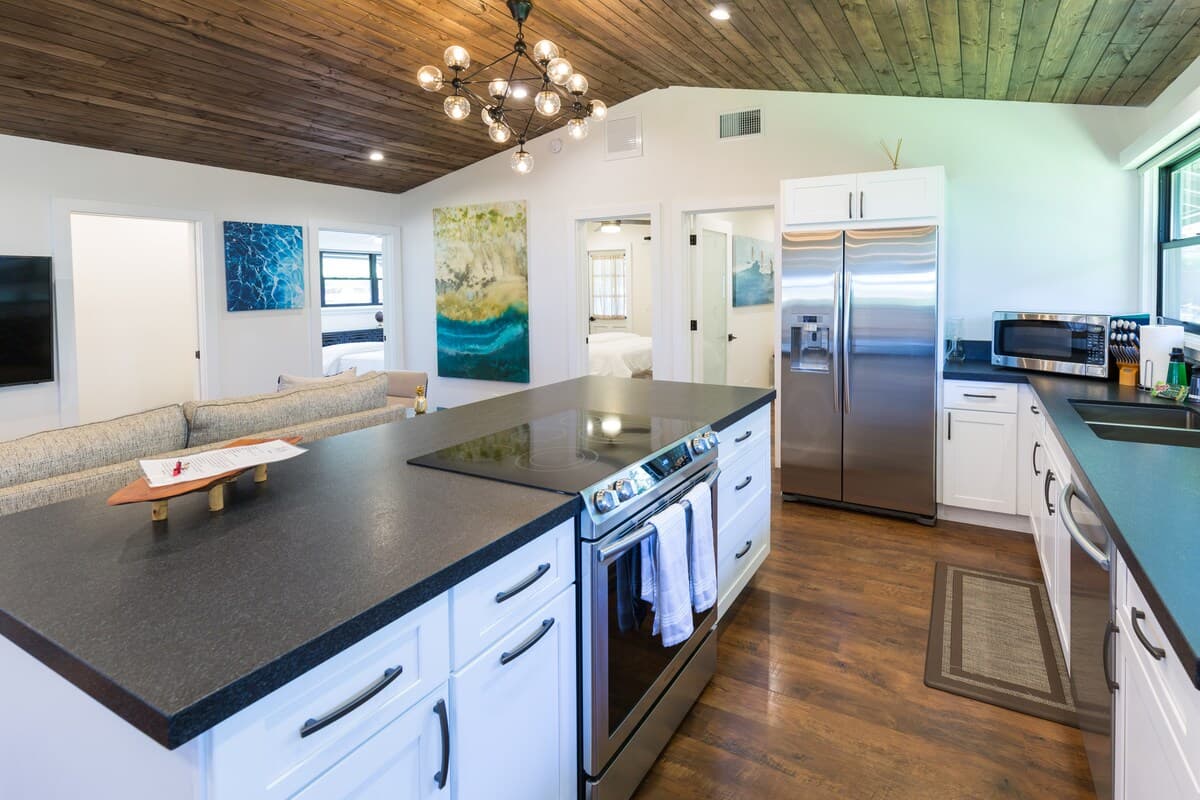 Home in Kihei · ★4.97 · 3 bedrooms · 3 beds · 3.5 baths - Photo 5