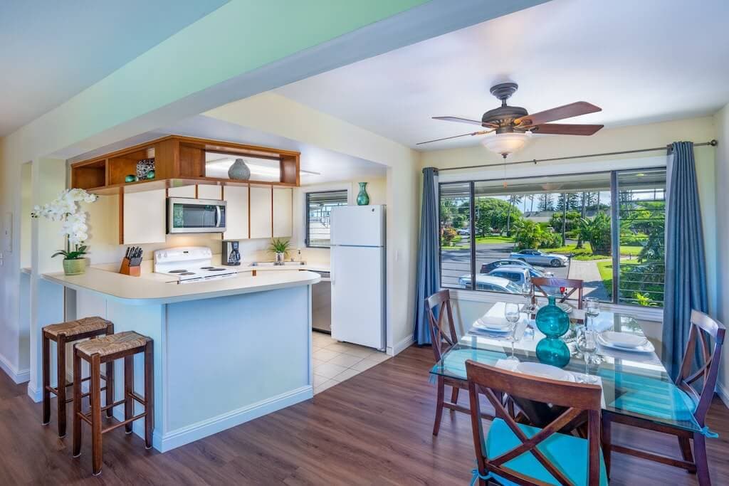 Condo in Princeville · ★4.93 · 2 bedrooms · 2 beds · 2 private baths - Photo 4