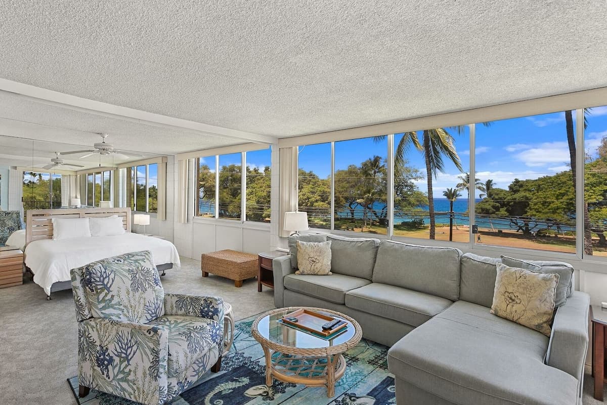 Condo in Kihei · ★4.88 · 2 bedrooms · 3 beds · 2 private baths - Photo 3