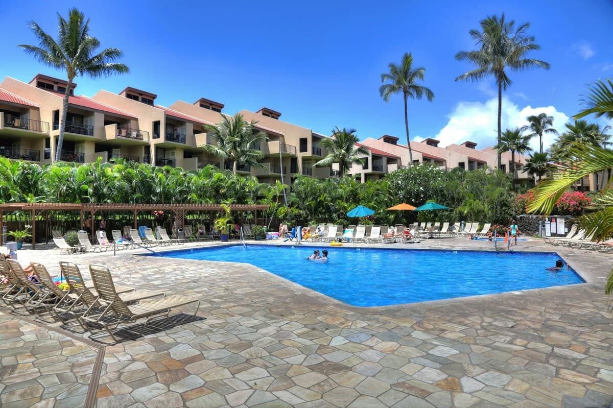 Condo in Kihei · ★4.25 · 1 bedroom · 2 beds · 2 shared baths - Photo 2
