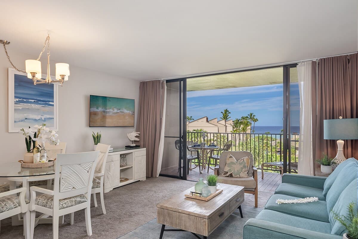 Condo in Lahaina · ★4.8 · 2 bedrooms · 4 beds · 2 baths - Photo 2