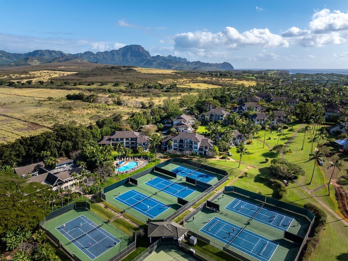 Condo in Poipu · ★4.71 · 2 bedrooms · 3 beds · 2 private baths - Photo 4
