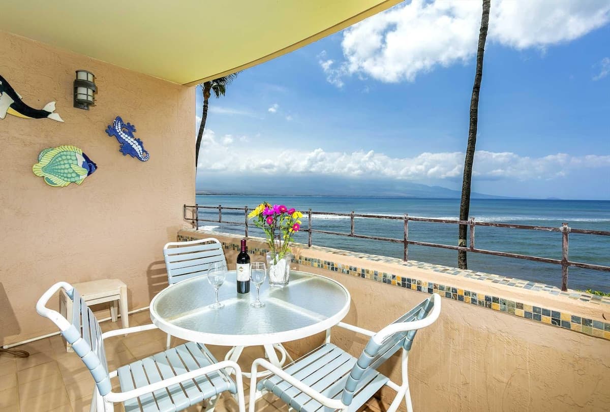 Condo in Maalaea · ★4.76 · 2 bedrooms · 2 beds · 2 private baths - Photo 1