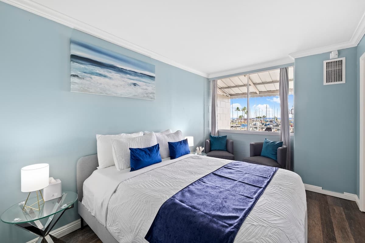 1BR Ilikai Marina Ocean View 5 Star Location - Photo 2