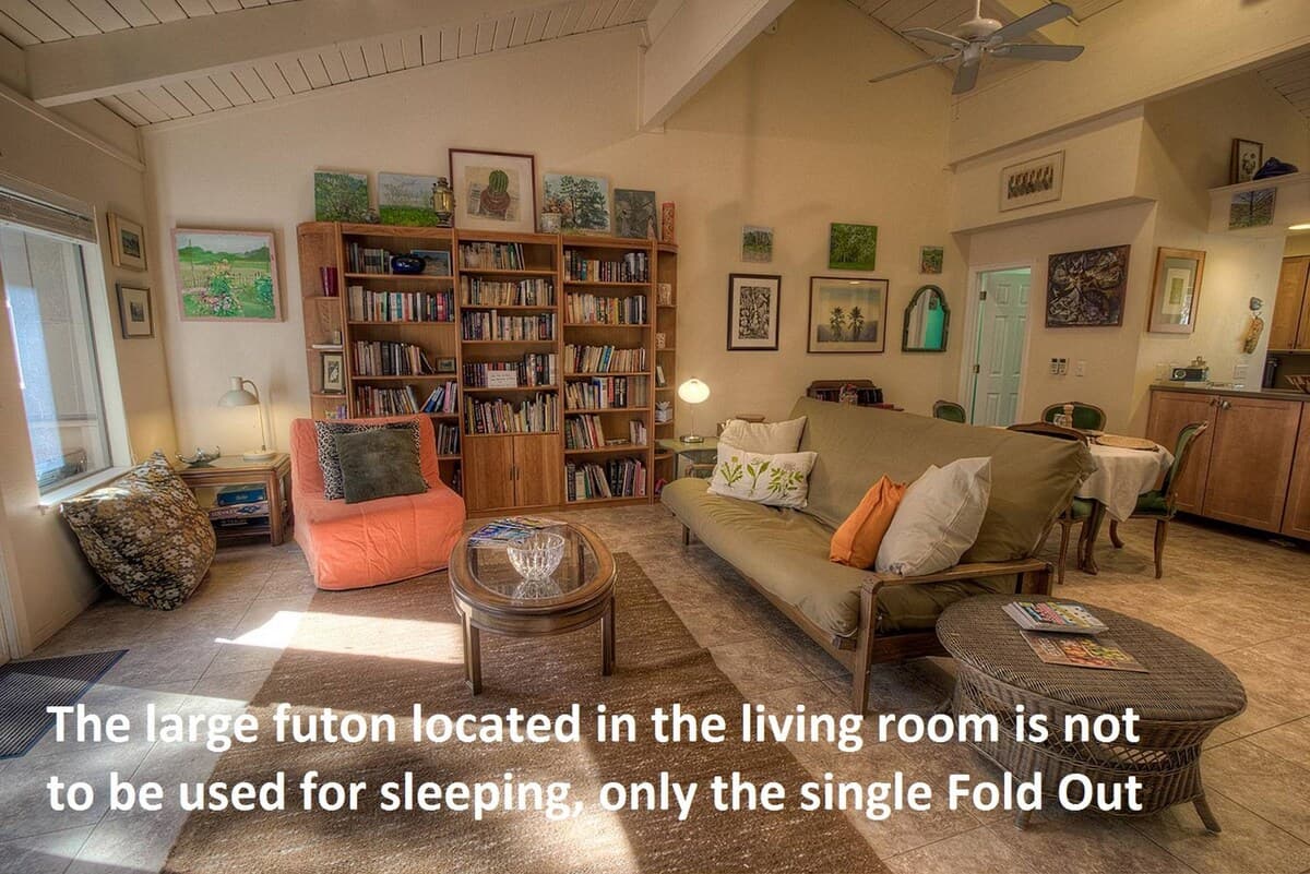 Condo in Incline Village · ★4.28 · 3 bedrooms · 4 beds · 2.5 private baths - Photo 4