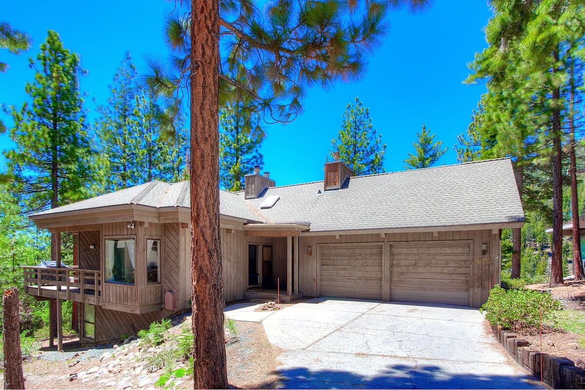 Home in Incline Village · ★4.46 · 3 bedrooms · 4 beds · 3.5 private baths - Photo 1