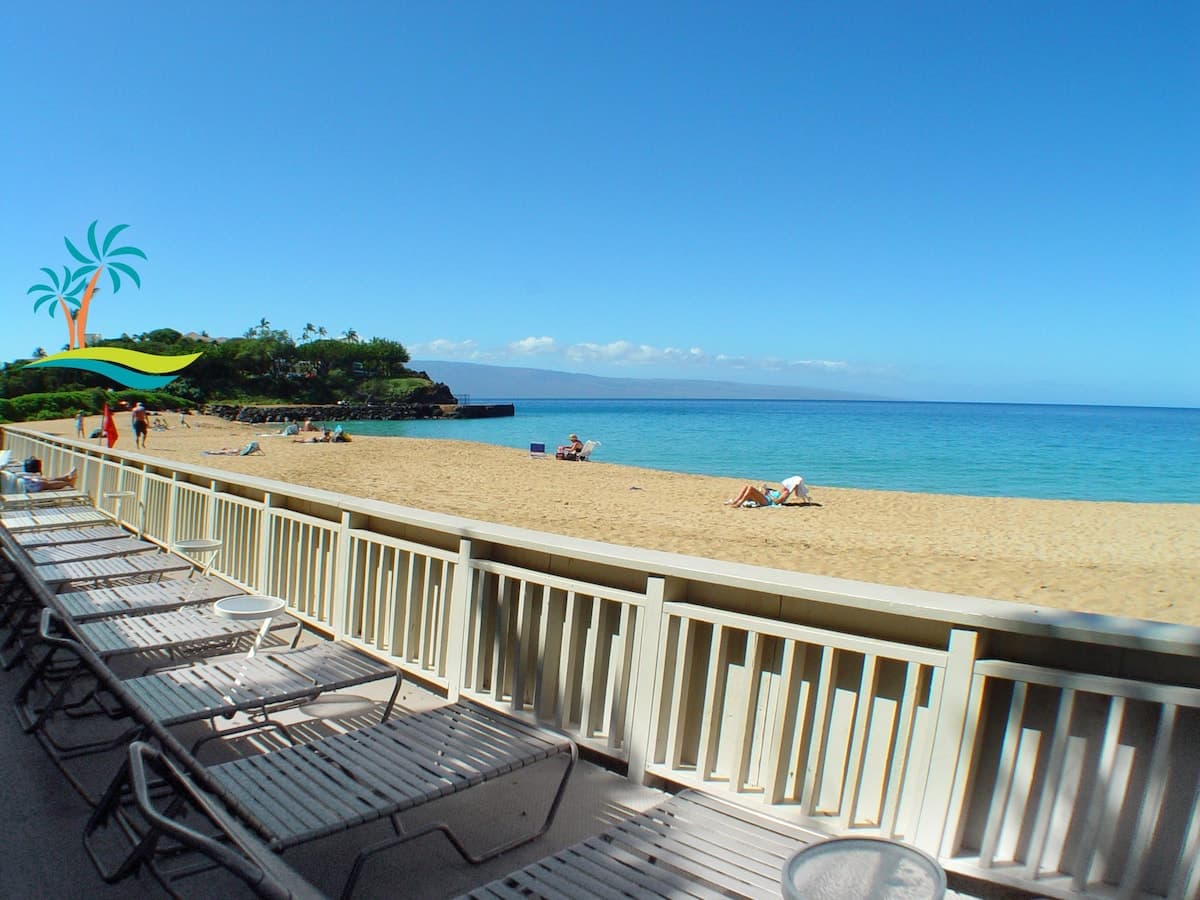 Condo in Kaanapali · ★4.7 · 1 bedroom · 2 beds · 2 private baths - Photo 1