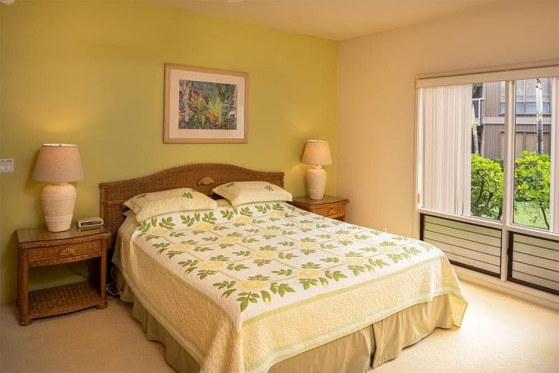 Condo in KAILUA-KONA · ★4.86 · 2 bedrooms · 2 baths - Photo 3