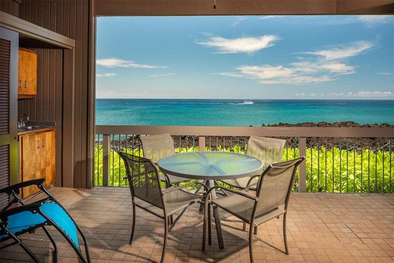 Condo in KAILUA-KONA · ★4.86 · 2 bedrooms · 2 baths - Photo 1