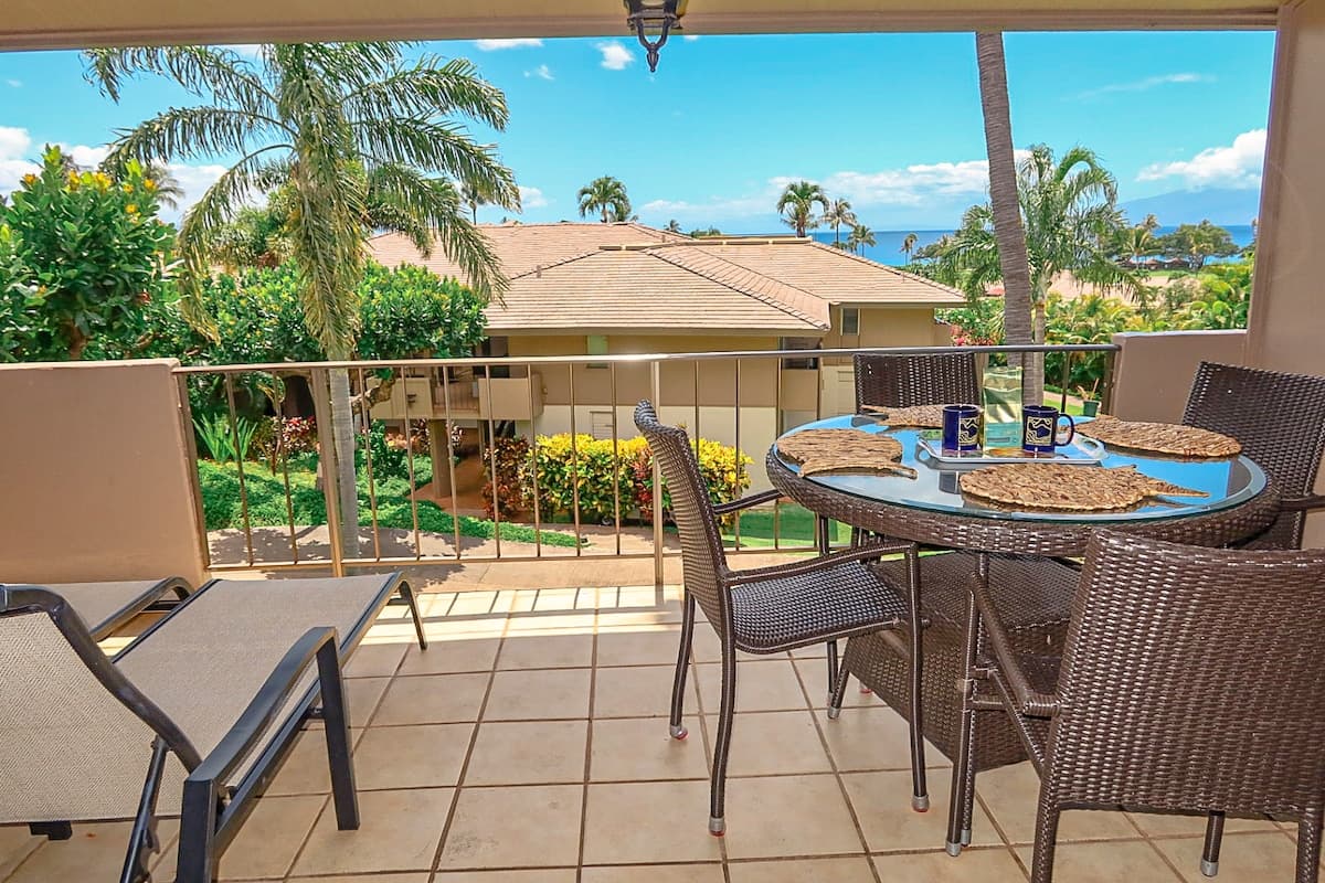 Condo in Kaanapali · ★4.81 · 1 bedroom · 2 beds · 2 baths - Photo 3