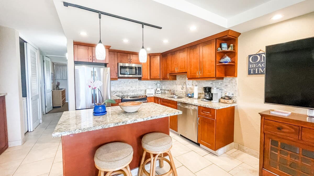 Two Bd Ocean view, AC, wifi, pool, hot tub D204 - Photo 4