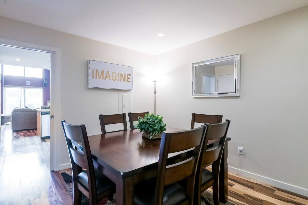 Rare 2-Story Loft w/ Pool & Gym, Downtown San Jose - Photo 1