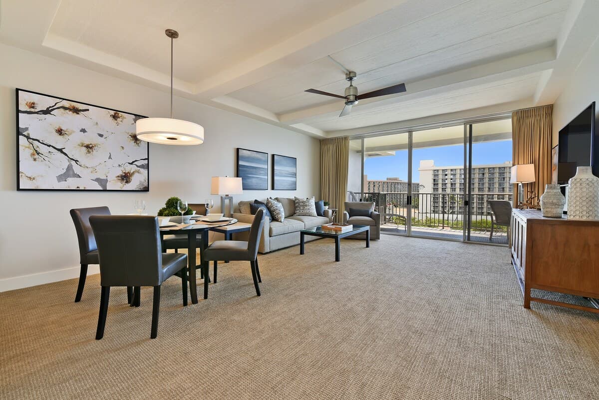 Condo in Lahaina · ★4.79 · 1 bedroom · 2 beds · 1 bath - Photo 5