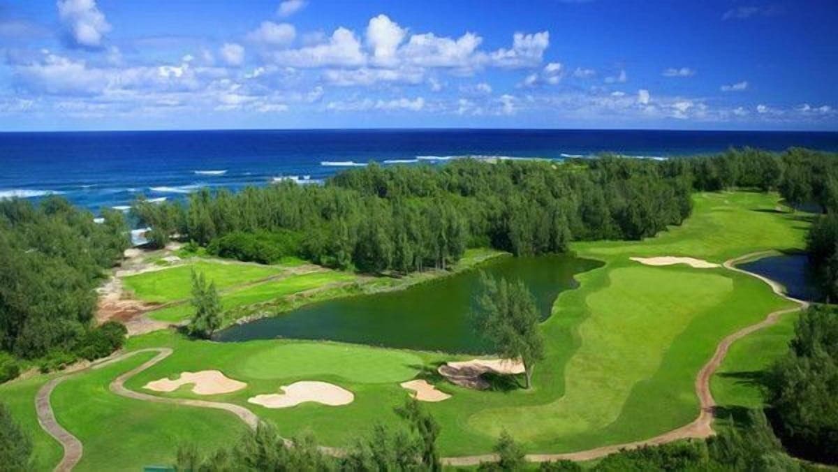 Condo in Kahuku · ★4.45 · 2 bedrooms · 4 beds · 1.5 private baths - Photo 4